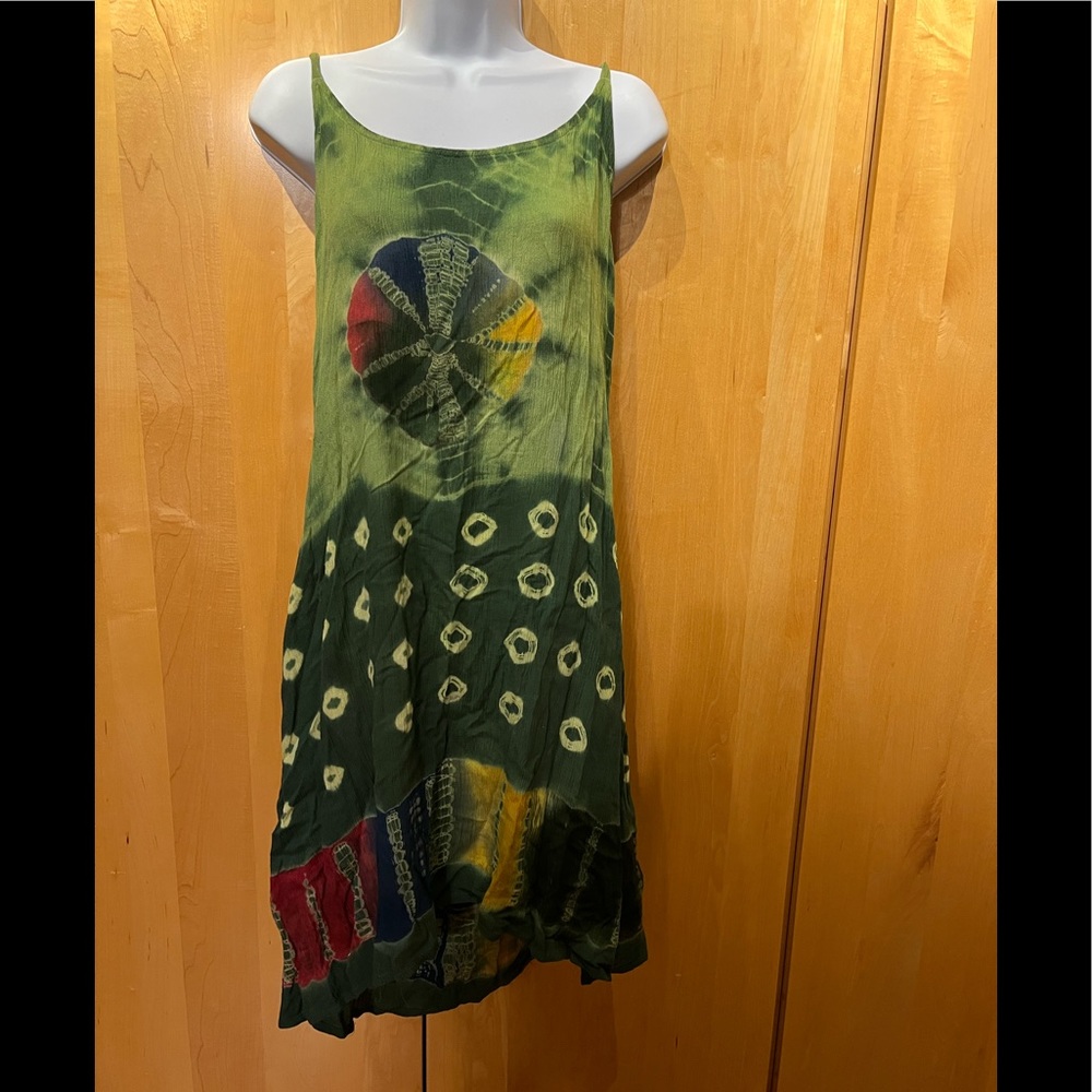 Greta brand woman’s dress. Free size. Green Tye dye print.